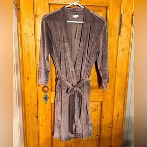 Splendid Gray Velour Bathrobe - Super Soft!! Size Small/Medium NWT